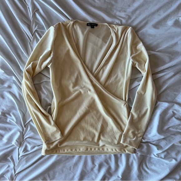 🪞J.CREW V-neck Velvet Long Sleeve Blouse🪞 - Picture 4 of 7